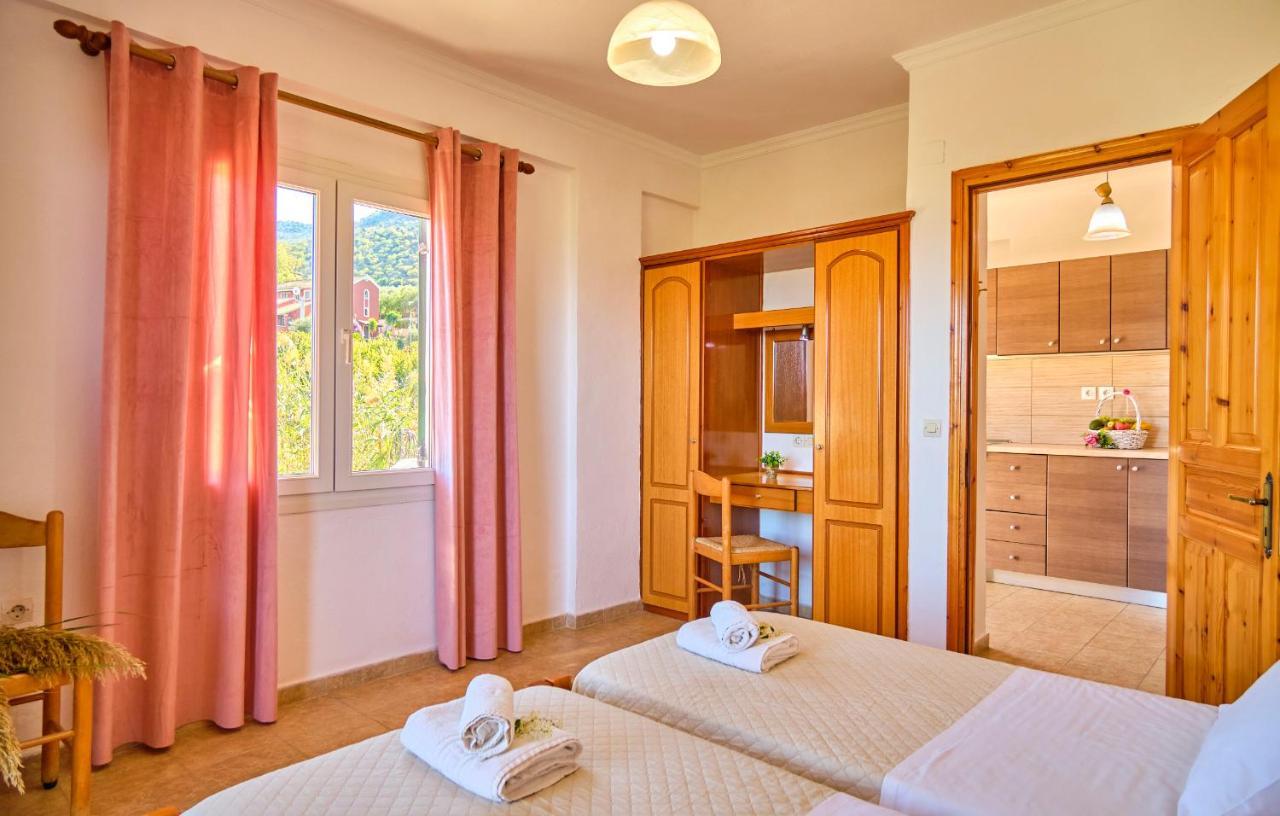 Nikos Kalamaki Corfu Aparthotel