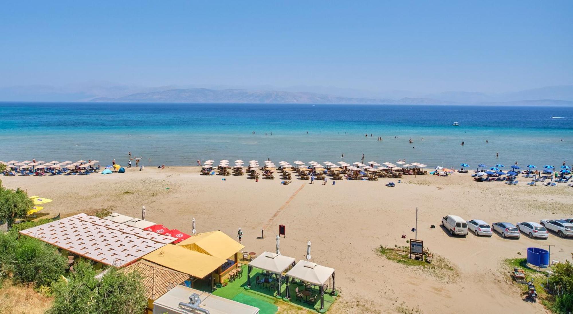 Nikos Kalamaki Corfu Aparthotel